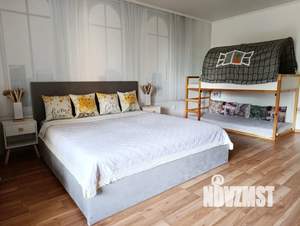 1-к квартира, посуточно, 55м2, 2/10 этаж