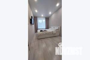 1-к квартира, посуточно, 35м2, 2/22 этаж