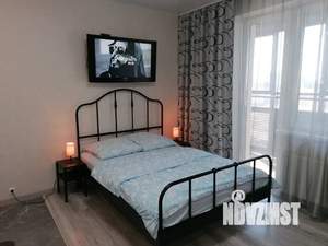 Студия квартира, посуточно, 32м2, 10/19 этаж