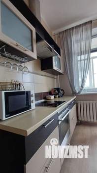 1-к квартира, посуточно, 50м2, 1/1 этаж