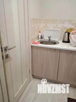 Студия квартира, посуточно, 18м2, 1/12 этаж