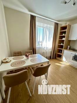 1-к квартира, посуточно, 40м2, 12/16 этаж