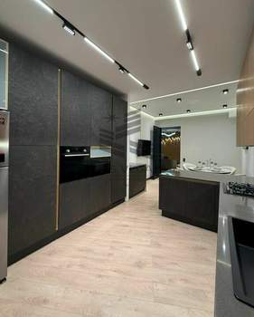 2-к квартира, на длительный срок, 80м2, 2/5 этаж