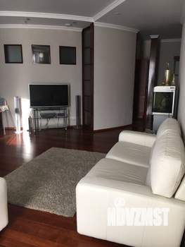 4-к квартира, на длительный срок, 140м2, 3/5 этаж