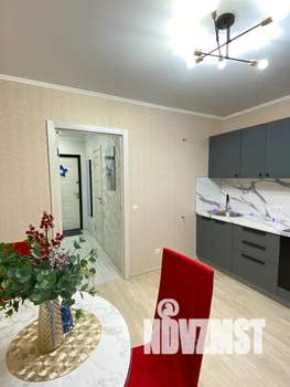 1-к квартира, посуточно, 36м2, 4/18 этаж