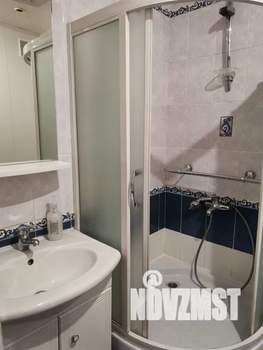 Студия квартира, посуточно, 32м2, 2/9 этаж