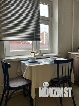 1-к квартира, посуточно, 38м2, 7/10 этаж