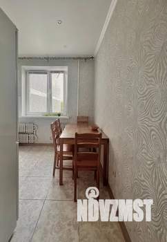 1-к квартира, посуточно, 41м2, 4/10 этаж