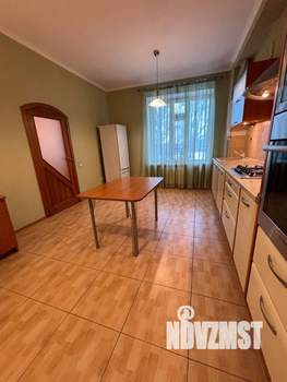 1-к квартира, на длительный срок, 65м2, 4/5 этаж