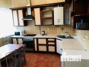 4-к квартира, на длительный срок, 150м2, 3/5 этаж