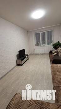 1-к квартира, посуточно, 37м2, 3/18 этаж