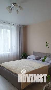 1-к квартира, посуточно, 41м2, 2/10 этаж