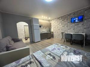 Студия квартира, посуточно, 35м2, 11/19 этаж