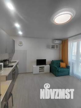 Студия квартира, посуточно, 35м2, 9/19 этаж