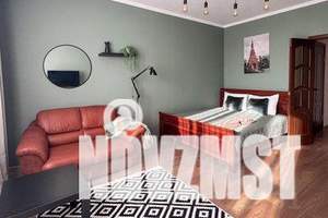 1-к квартира, посуточно, 47м2, 6/6 этаж