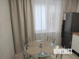 1-к квартира, посуточно, 32м2, 3/10 этаж