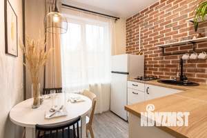 2-к квартира, посуточно, 55м2, 1/1 этаж
