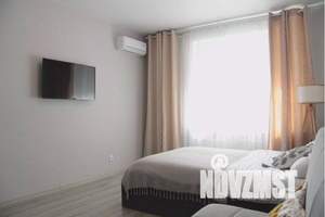 1-к квартира, посуточно, 37м2, 2/10 этаж