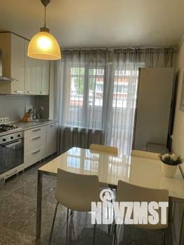 2-к квартира, посуточно, 56м2, 2/6 этаж