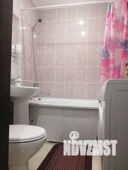 Студия квартира, посуточно, 33м2, 1/5 этаж