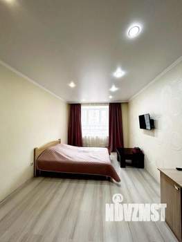 1-к квартира, посуточно, 42м2, 1/1 этаж