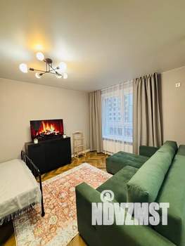 Студия квартира, посуточно, 33м2, 4/10 этаж