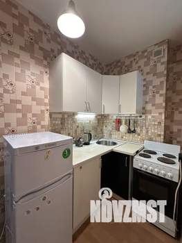 1-к квартира, посуточно, 32м2, 15/16 этаж