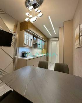 3-к квартира, на длительный срок, 150м2, 5/8 этаж