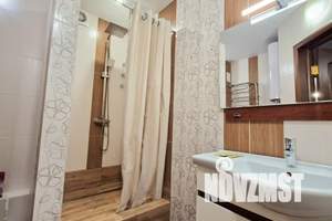2-к квартира, посуточно, 72м2, 3/5 этаж