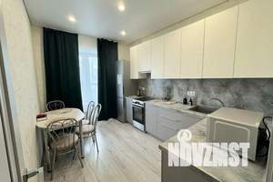 1-к квартира, посуточно, 38м2, 4/10 этаж