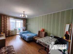 Студия квартира, посуточно, 42м2, 7/10 этаж