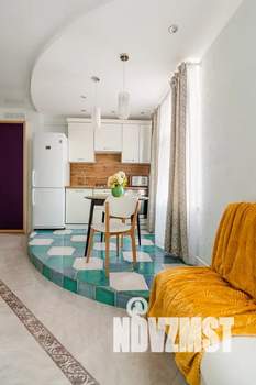 Студия квартира, посуточно, 35м2, 4/5 этаж