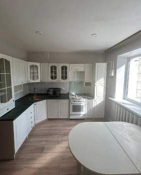 4-к квартира, на длительный срок, 120м2, 3/6 этаж