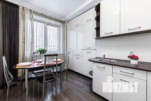 1-к квартира, посуточно, 47м2, 1/1 этаж