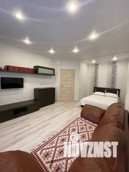 1-к квартира, посуточно, 38м2, 1/9 этаж