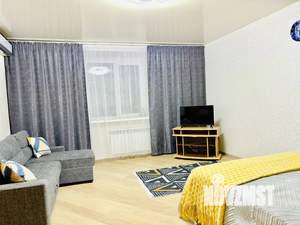 1-к квартира, посуточно, 50м2, 6/10 этаж