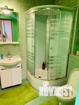 Студия квартира, посуточно, 40м2, 4/4 этаж