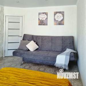 1-к квартира, посуточно, 35м2, 4/6 этаж