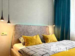 1-к квартира, посуточно, 38м2, 20/25 этаж