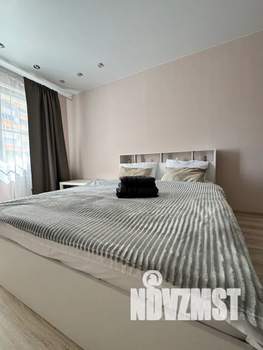 1-к квартира, посуточно, 38м2, 2/19 этаж