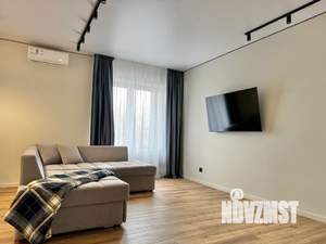 Студия квартира, посуточно, 45м2, 2/9 этаж