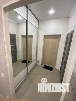 Студия квартира, посуточно, 32м2, 1/7 этаж