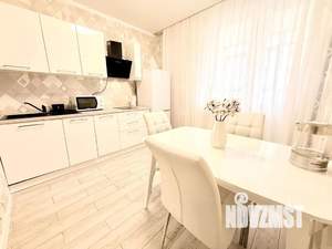 1-к квартира, посуточно, 40м2, 6/24 этаж