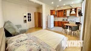 Студия квартира, посуточно, 42м2, 2/5 этаж