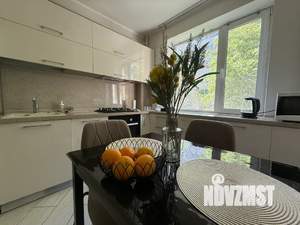 2-к квартира, посуточно, 50м2, 2/9 этаж