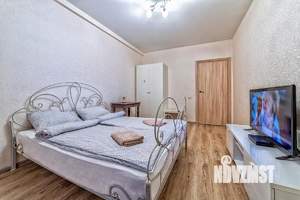 2-к квартира, посуточно, 54м2, 1/1 этаж