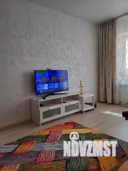 1-к квартира, посуточно, 40м2, 13/16 этаж