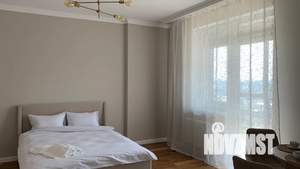 Студия квартира, посуточно, 42м2, 22/23 этаж