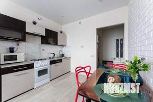 2-к квартира, посуточно, 51м2, 1/1 этаж