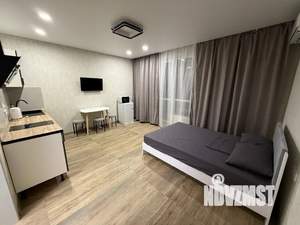 Студия квартира, посуточно, 30м2, 6/19 этаж